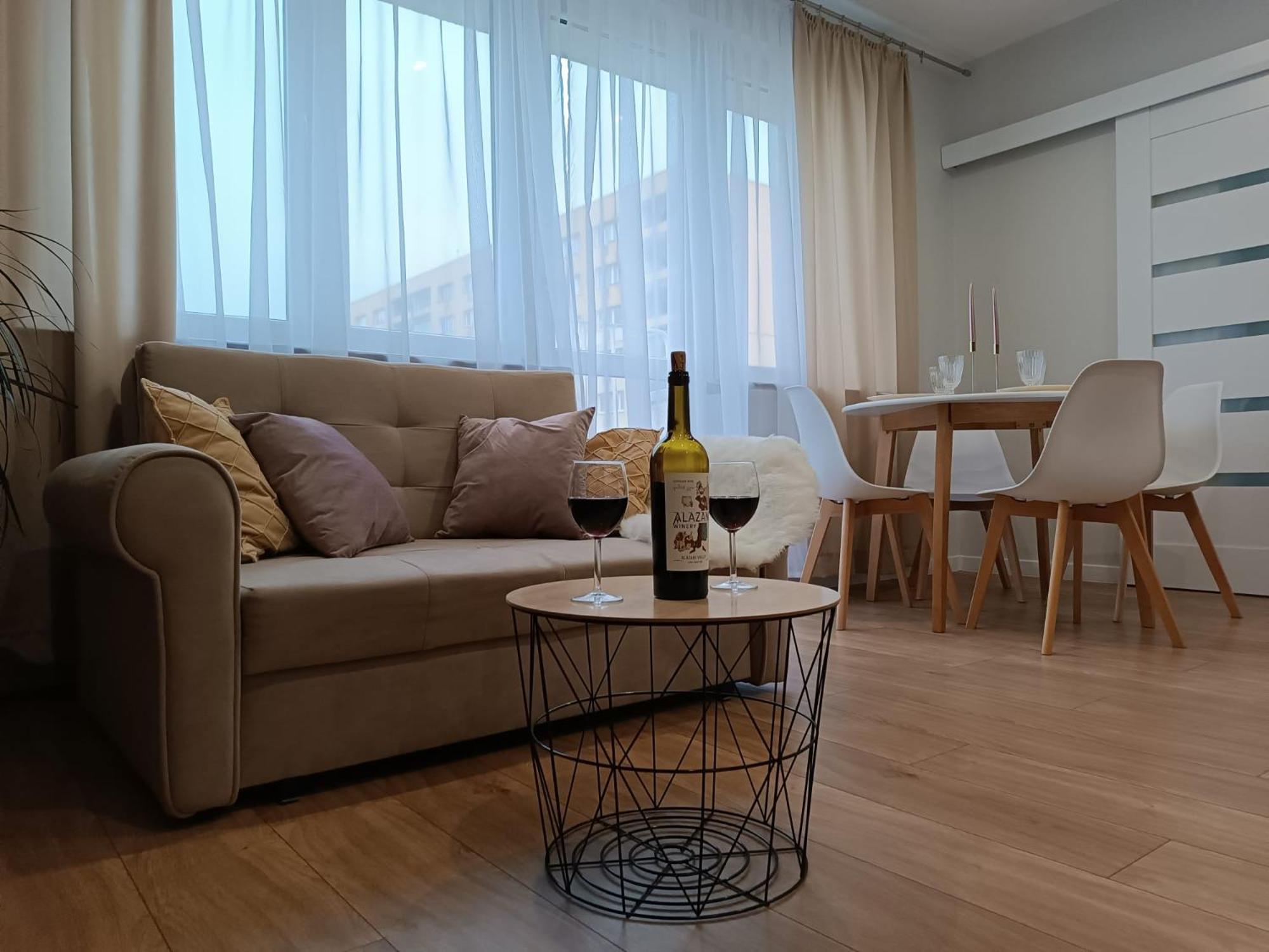 Layla * Lodz (Lodz)